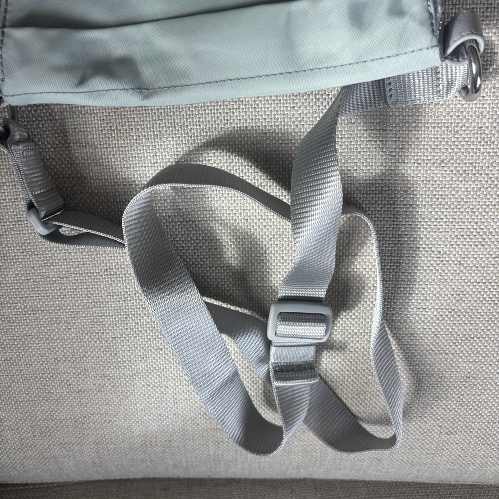 lululemon All Night Festival Belt Bag light green - Picture 7 of 11